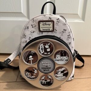 Reserved listing for Junnimode